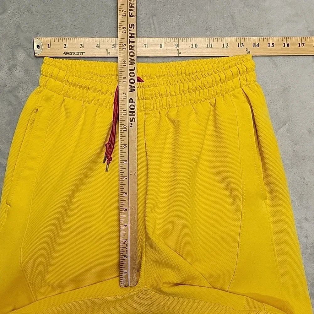 Jordan Basketball Shorts Mens Medium Yellow Athletic Mesh Gym Training